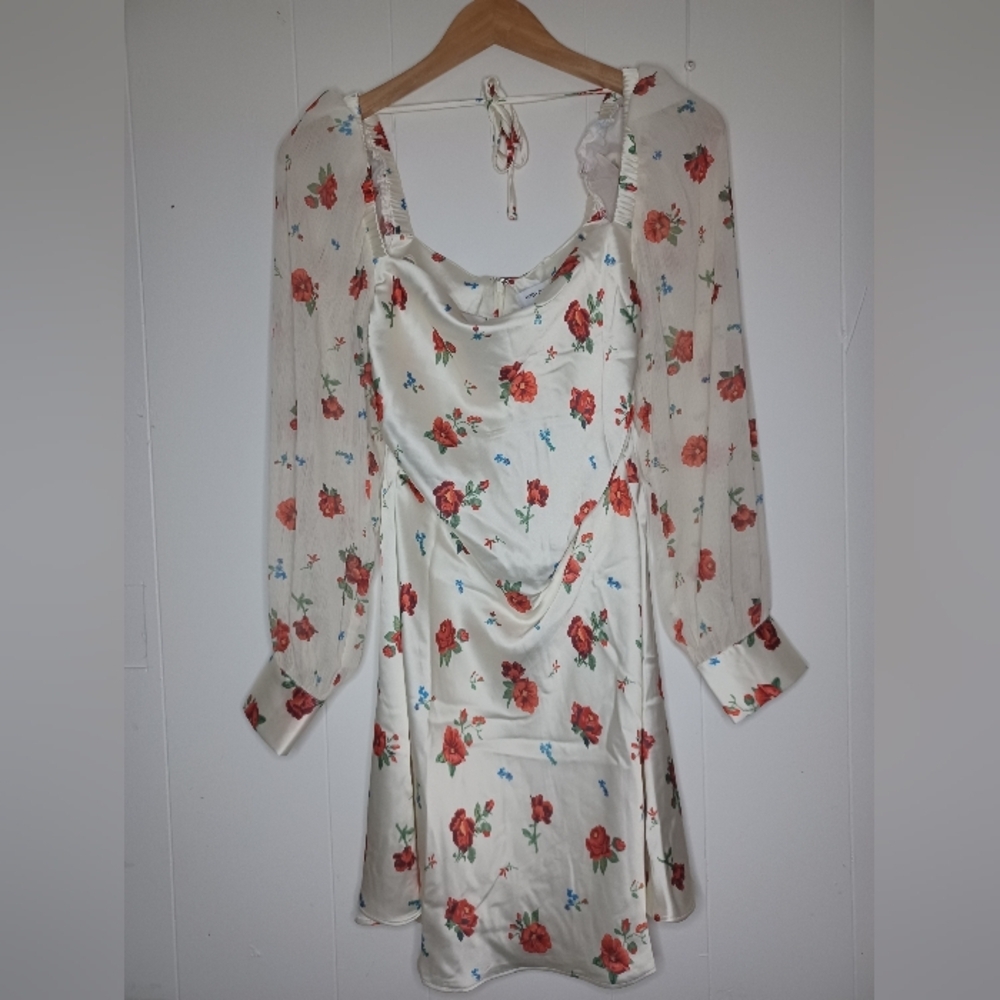 WeWoreWhat Cream Floral Long Sleeve Dress